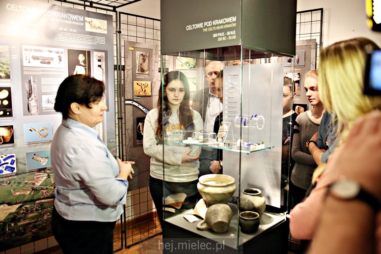 Wernisaż wystawy ?Archeologiczna autostrada? w Pałacyku Oborskich