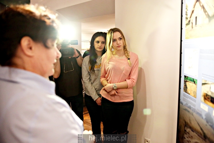 Wernisaż wystawy ?Archeologiczna autostrada? w Pałacyku Oborskich