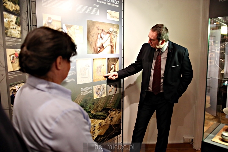 Wernisaż wystawy ?Archeologiczna autostrada? w Pałacyku Oborskich