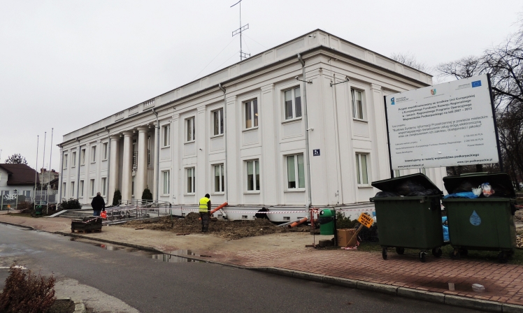 Prace remontowe w byłej siedzibie Starostwa Powiatowego