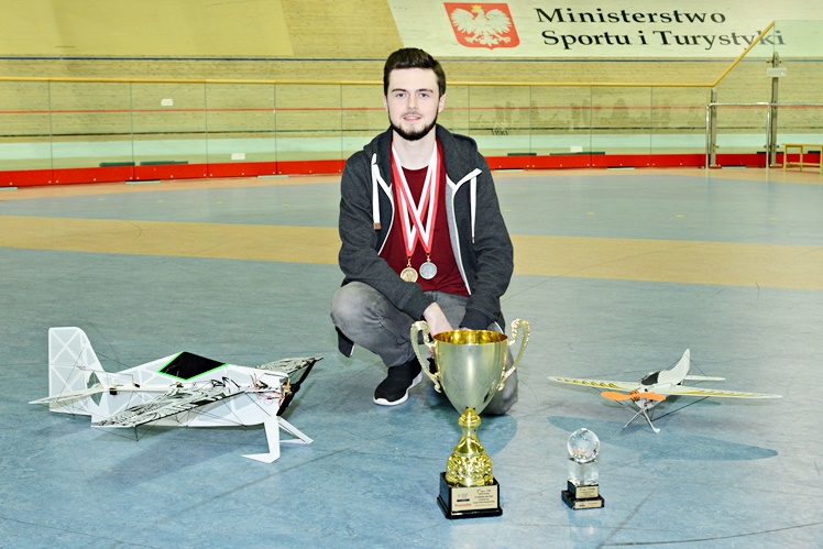 Modelarze rozpoczęli sezon z medalami Mistrzostw Polski