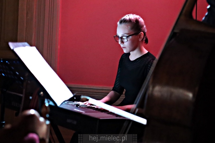 Kwintet fortepianowy Quintmuse z klimatycznym koncertem w Pałacyku Oborskich