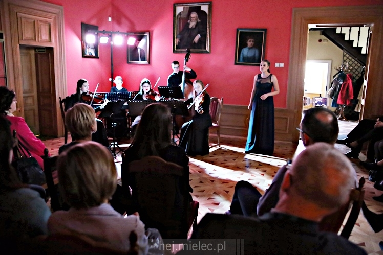 Kwintet fortepianowy Quintmuse z klimatycznym koncertem w Pałacyku Oborskich