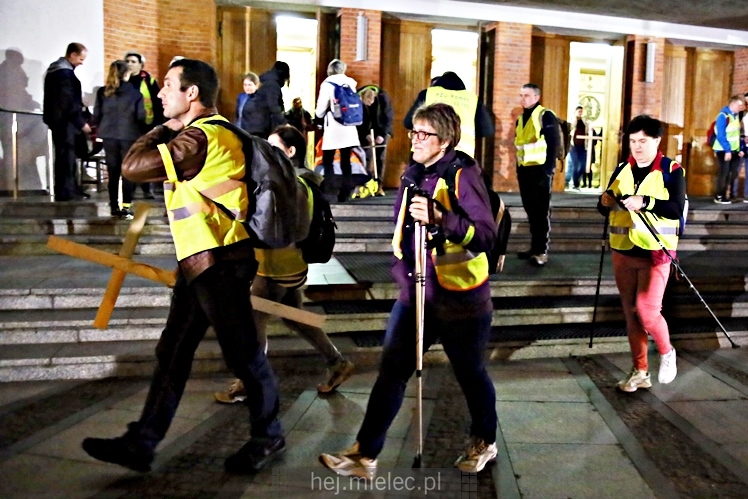 Ekstremalna Droga Krzyżowa Mielec 2017 - CZĘŚĆ 1