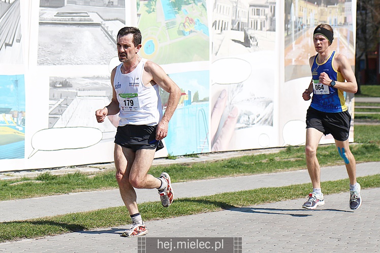 Mielecka Dycha z JOY FITNESS: bieg po ulicy Szafera