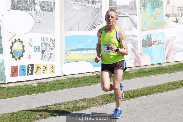 Mielecka Dycha z JOY FITNESS: bieg po ulicy Szafera