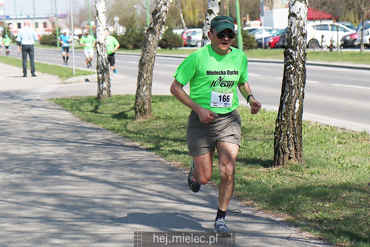 Mielecka Dycha z JOY FITNESS: bieg po ulicy Szafera
