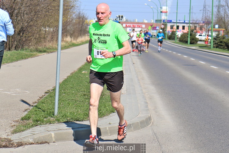 Mielecka Dycha z JOY FITNESS: bieg po ulicy Szafera