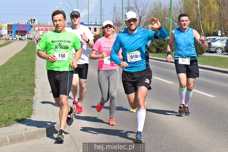 Mielecka Dycha z JOY FITNESS: bieg po ulicy Szafera