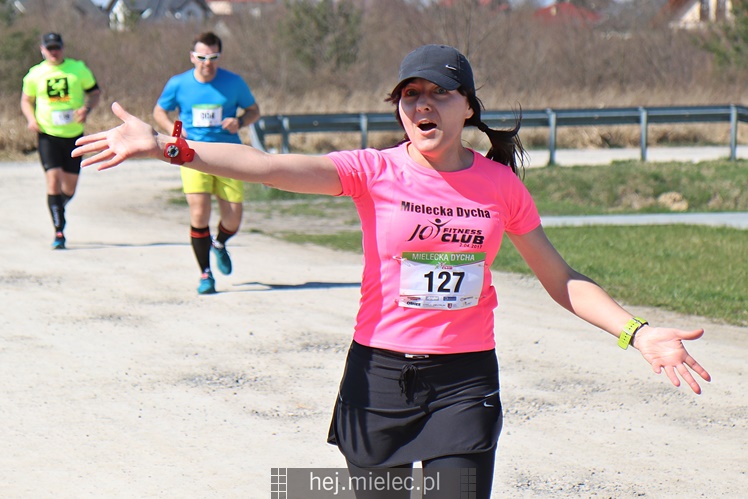 Mielecka Dycha z JOY FITNESS: bieg po ulicy Szafera