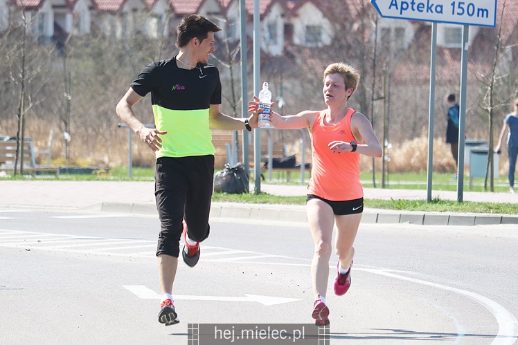 Mielecka Dycha z JOY FITNESS: bieg po ulicy Szafera