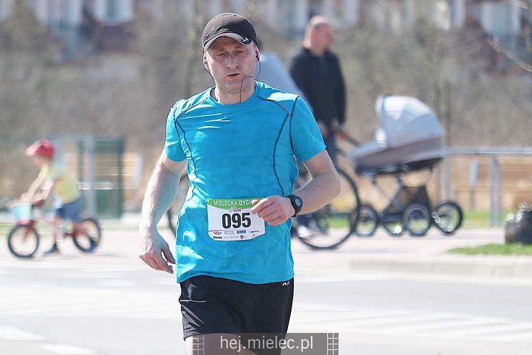 Mielecka Dycha z JOY FITNESS: bieg po ulicy Szafera