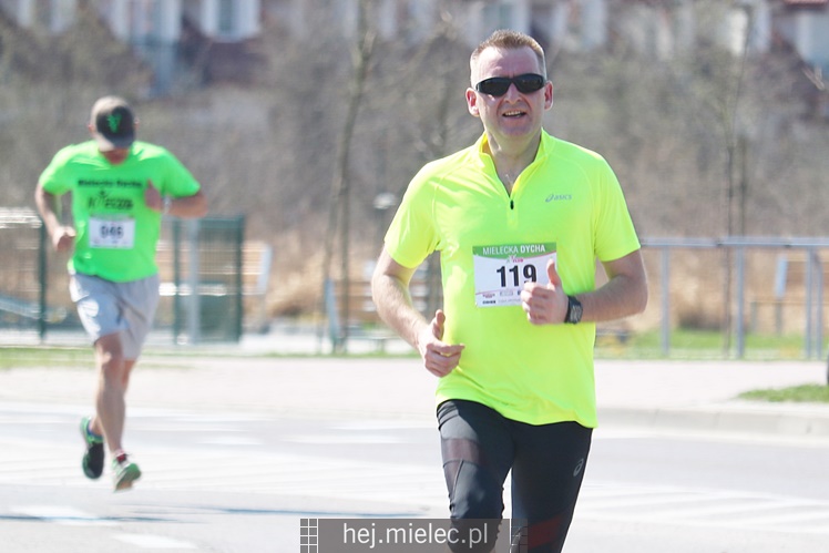 Mielecka Dycha z JOY FITNESS: bieg po ulicy Szafera