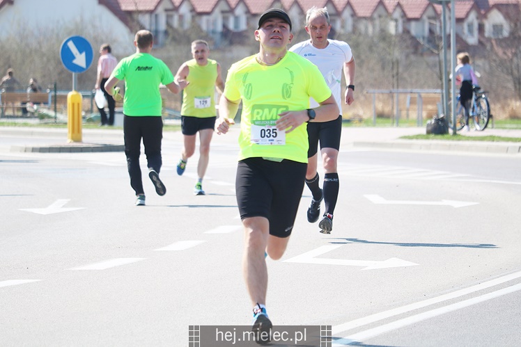 Mielecka Dycha z JOY FITNESS: bieg po ulicy Szafera