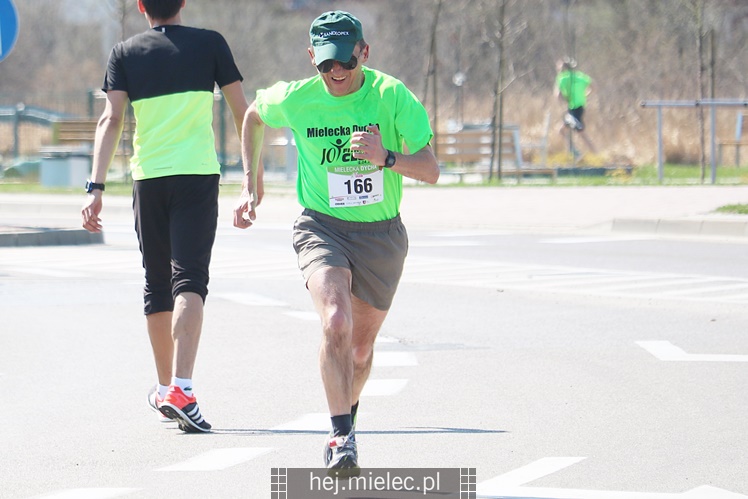 Mielecka Dycha z JOY FITNESS: bieg po ulicy Szafera