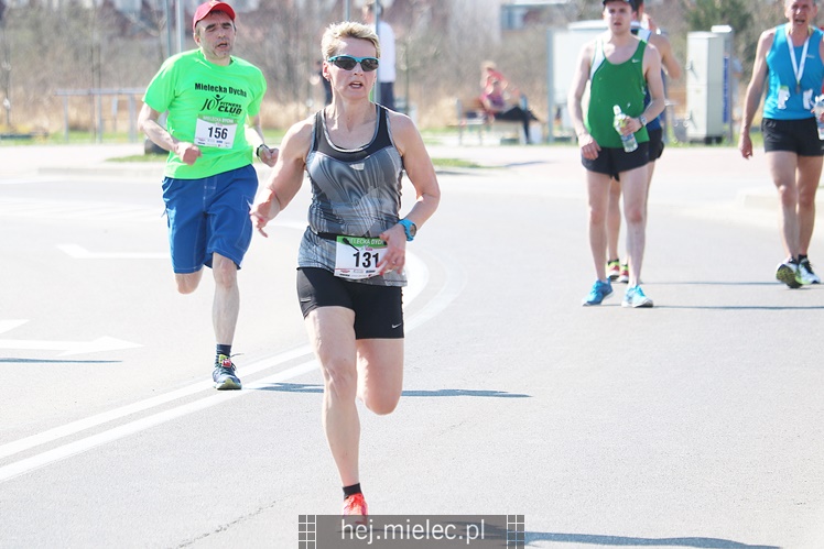 Mielecka Dycha z JOY FITNESS: bieg po ulicy Szafera