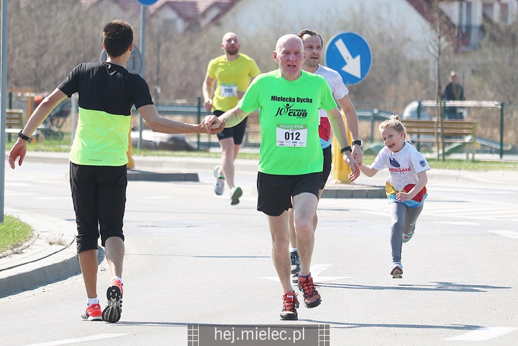 Mielecka Dycha z JOY FITNESS: bieg po ulicy Szafera