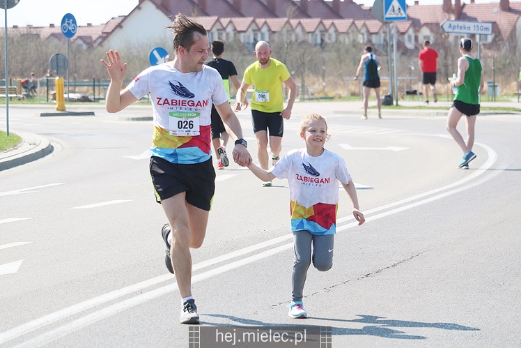 Mielecka Dycha z JOY FITNESS: bieg po ulicy Szafera