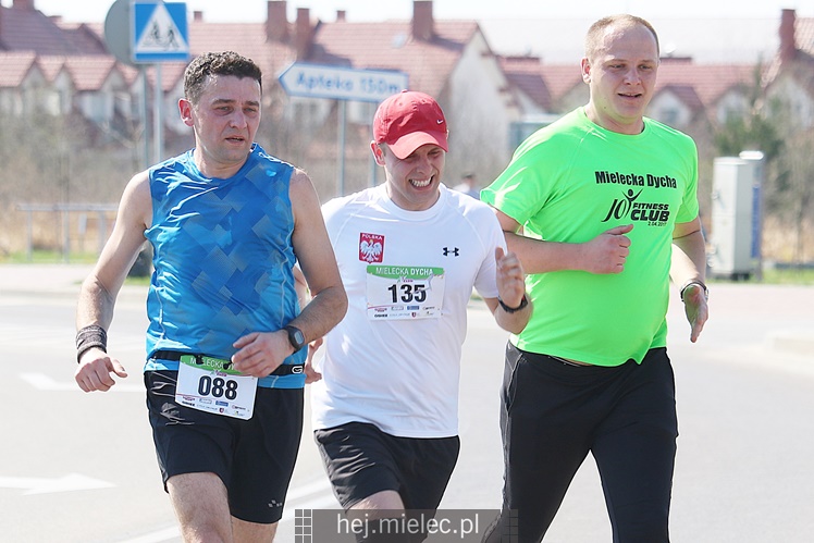 Mielecka Dycha z JOY FITNESS: bieg po ulicy Szafera