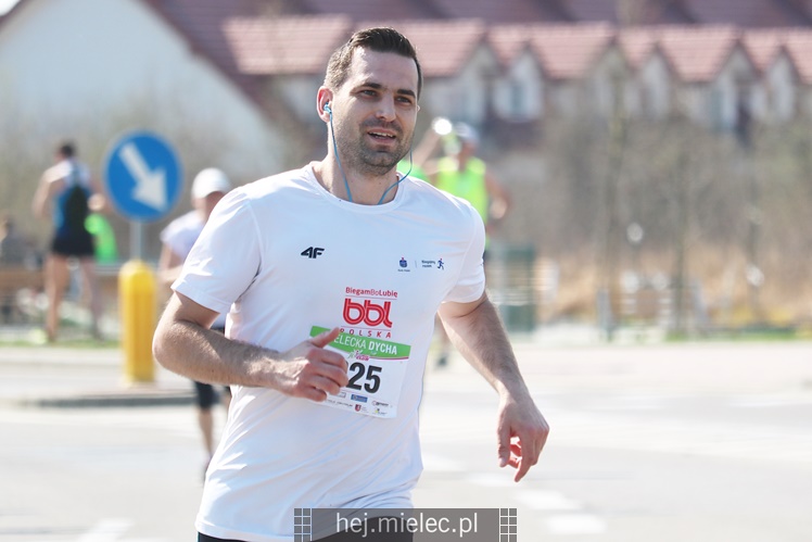 Mielecka Dycha z JOY FITNESS: bieg po ulicy Szafera