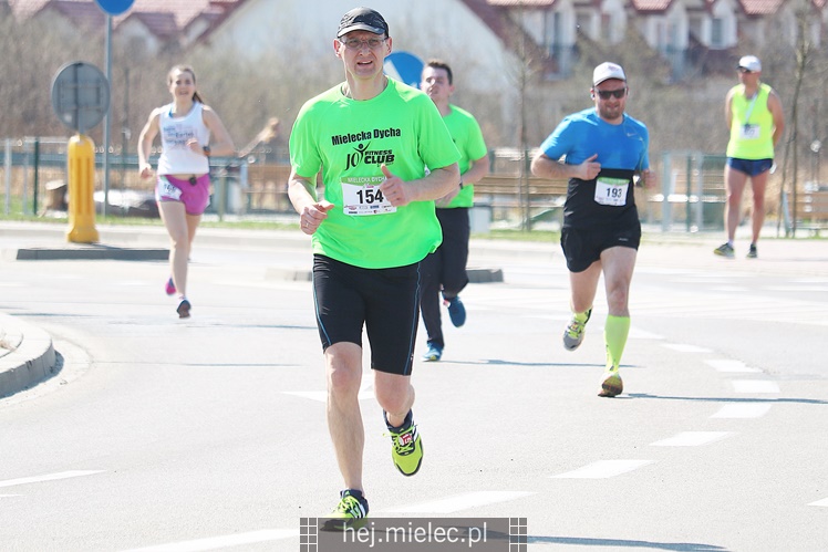Mielecka Dycha z JOY FITNESS: bieg po ulicy Szafera