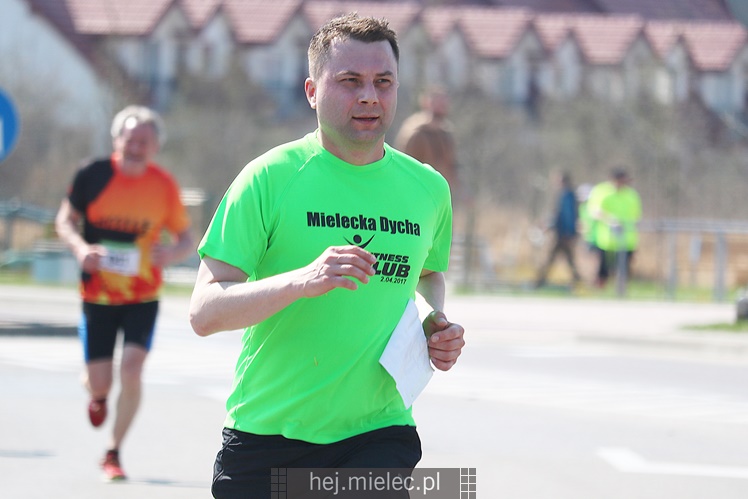 Mielecka Dycha z JOY FITNESS: bieg po ulicy Szafera