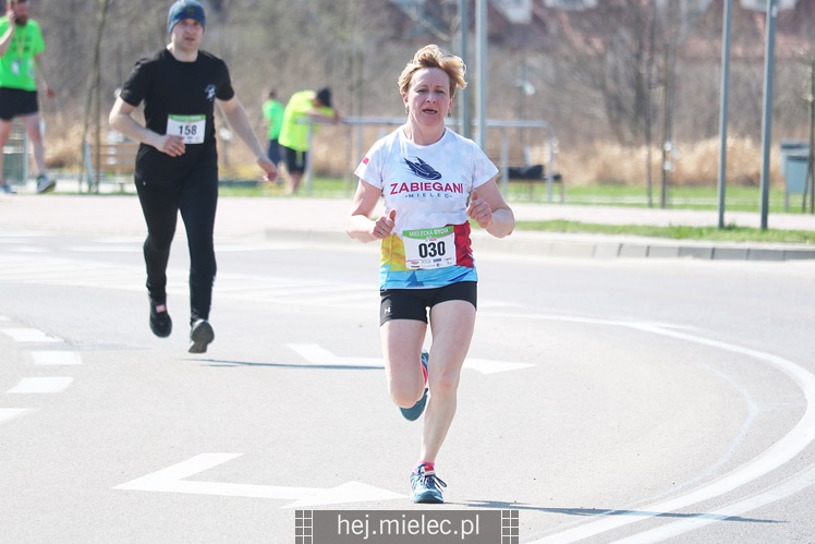 Mielecka Dycha z JOY FITNESS: bieg po ulicy Szafera