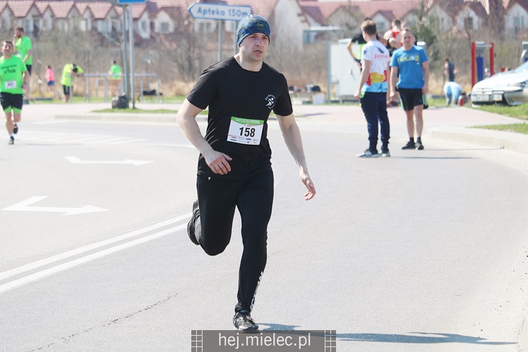 Mielecka Dycha z JOY FITNESS: bieg po ulicy Szafera