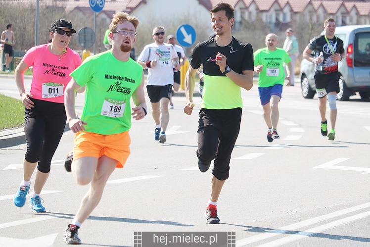 Mielecka Dycha z JOY FITNESS: bieg po ulicy Szafera