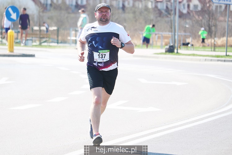 Mielecka Dycha z JOY FITNESS: bieg po ulicy Szafera