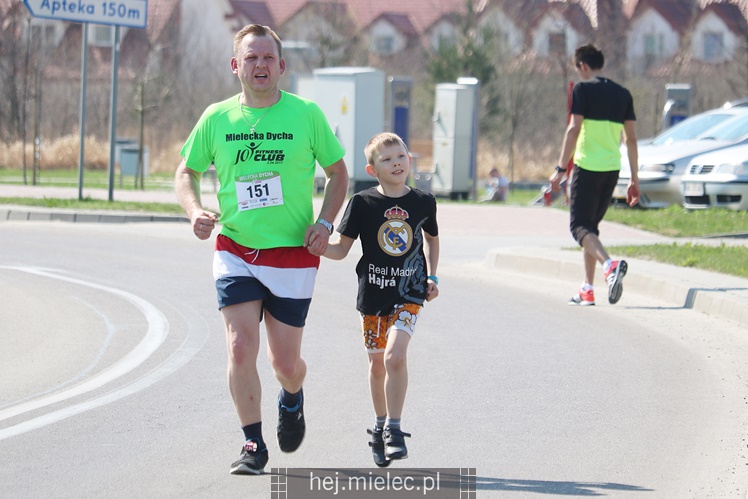Mielecka Dycha z JOY FITNESS: bieg po ulicy Szafera