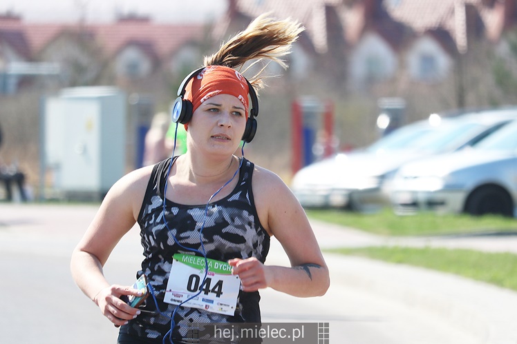 Mielecka Dycha z JOY FITNESS: bieg po ulicy Szafera