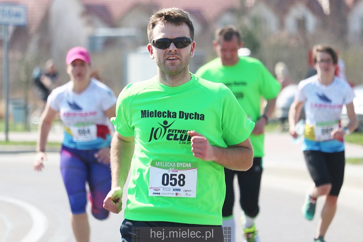 Mielecka Dycha z JOY FITNESS: bieg po ulicy Szafera