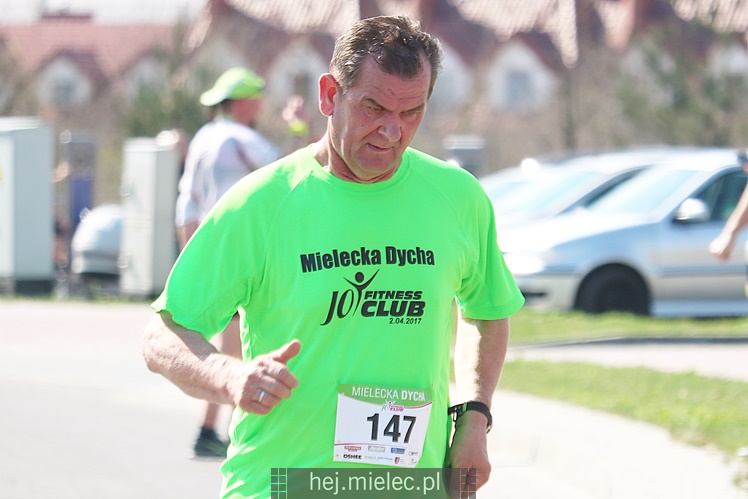 Mielecka Dycha z JOY FITNESS: bieg po ulicy Szafera