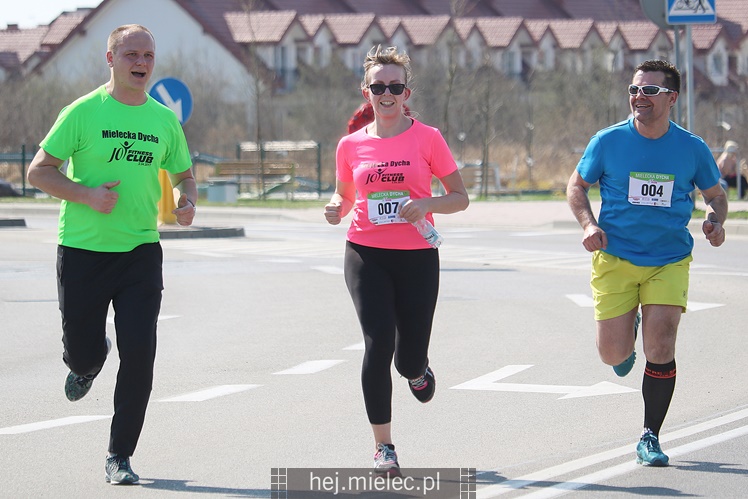 Mielecka Dycha z JOY FITNESS: bieg po ulicy Szafera