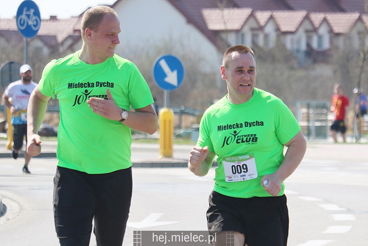 Mielecka Dycha z JOY FITNESS: bieg po ulicy Szafera