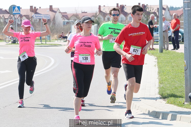 Mielecka Dycha z JOY FITNESS: bieg po ulicy Szafera