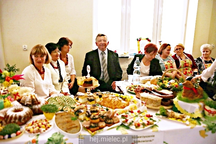 Powiatowy Jarmark Wielkanocny w Borowej