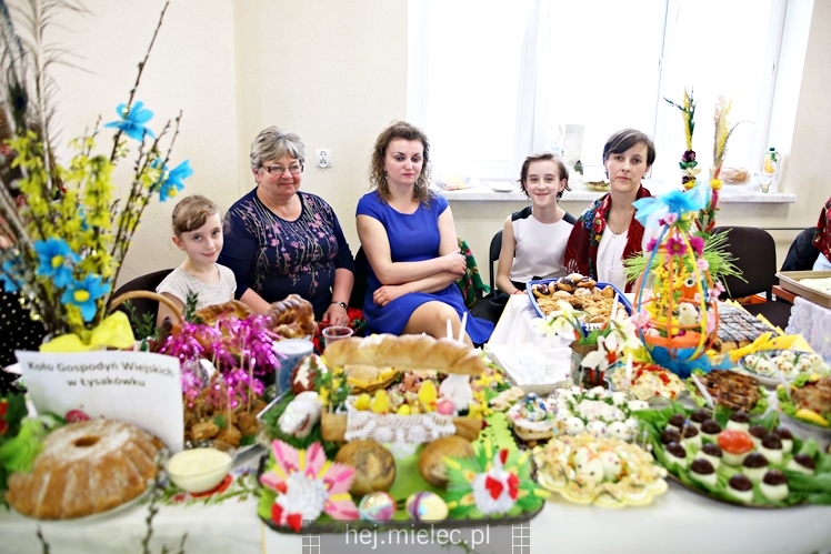 Powiatowy Jarmark Wielkanocny w Borowej