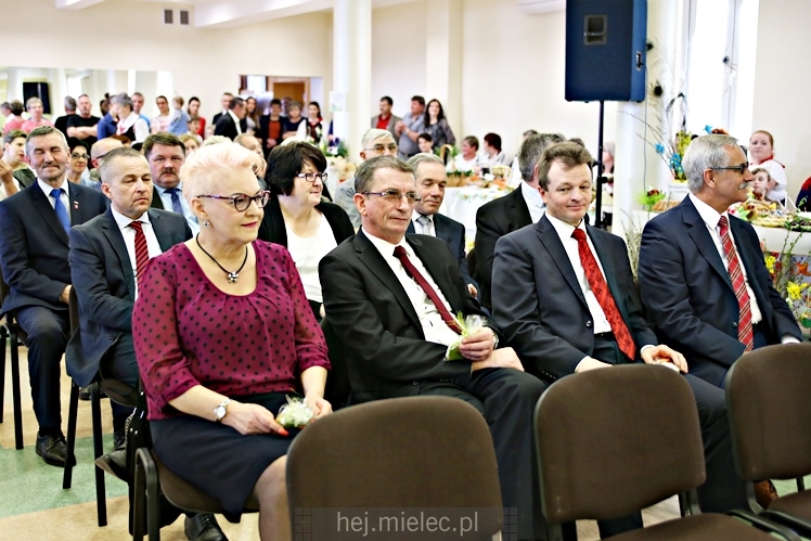 Powiatowy Jarmark Wielkanocny w Borowej