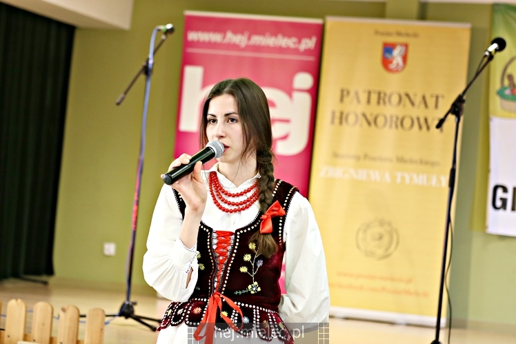 Powiatowy Jarmark Wielkanocny w Borowej