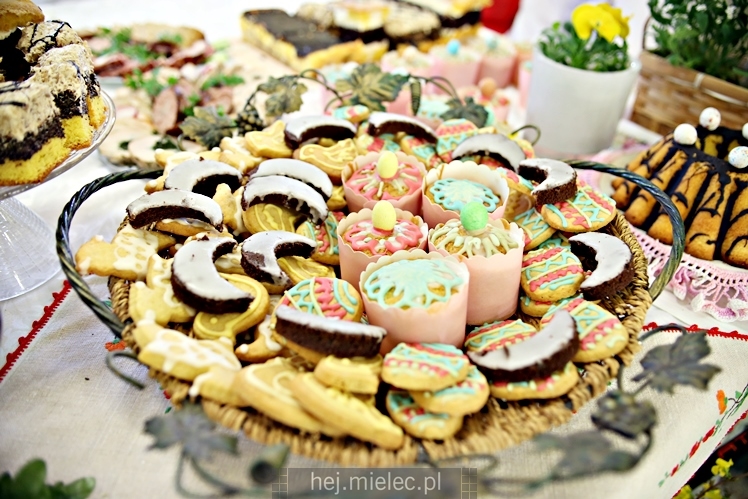 Powiatowy Jarmark Wielkanocny w Borowej