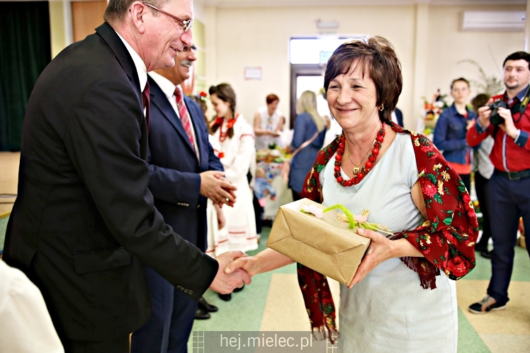 Powiatowy Jarmark Wielkanocny w Borowej