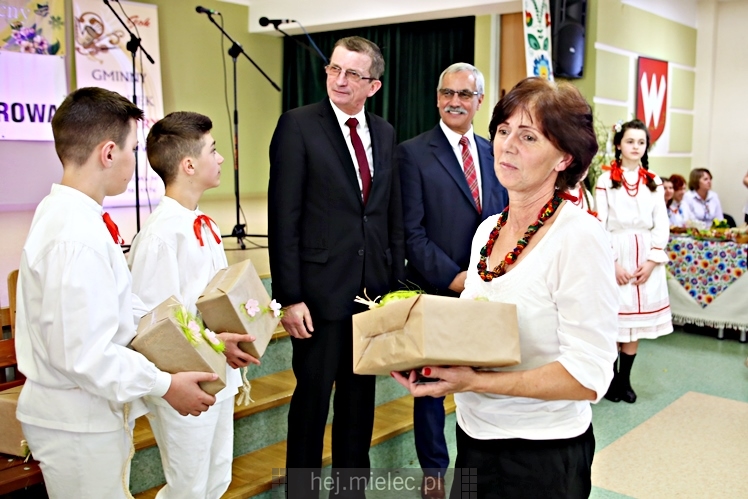 Powiatowy Jarmark Wielkanocny w Borowej