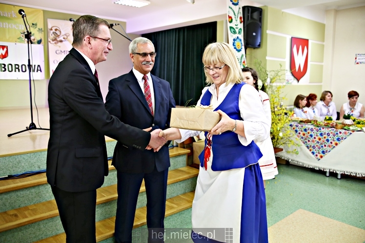 Powiatowy Jarmark Wielkanocny w Borowej