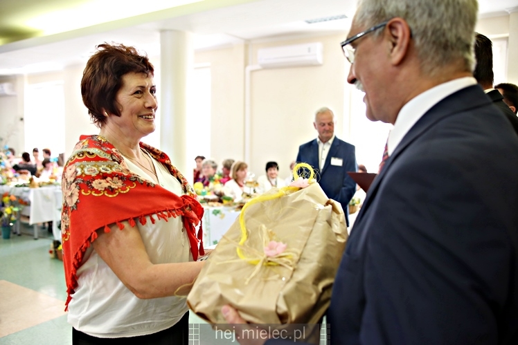 Powiatowy Jarmark Wielkanocny w Borowej