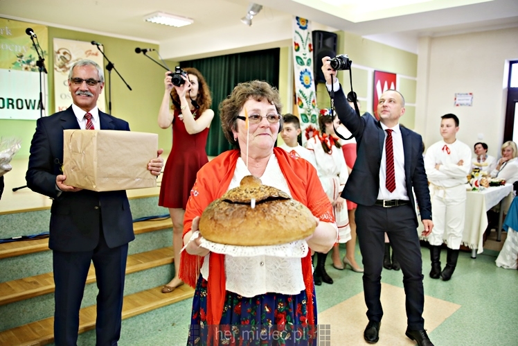 Powiatowy Jarmark Wielkanocny w Borowej