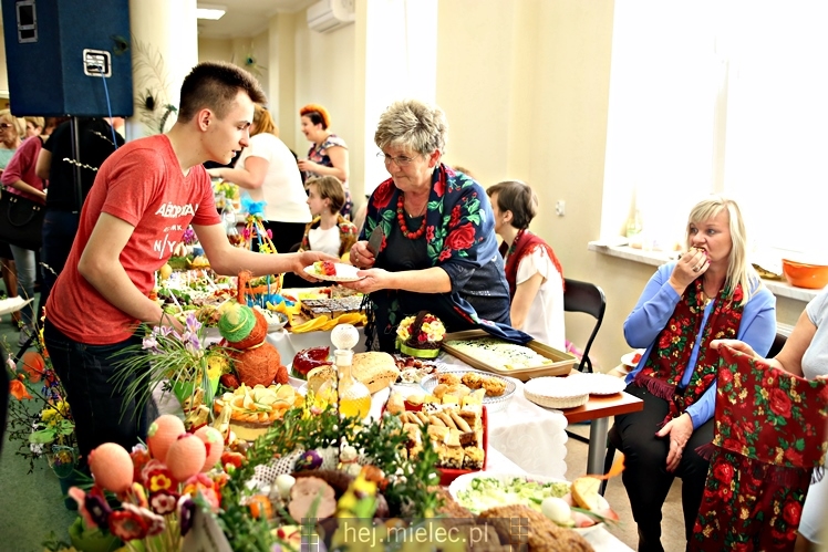 Powiatowy Jarmark Wielkanocny w Borowej