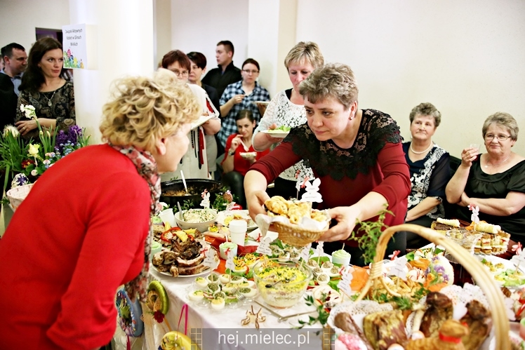 Powiatowy Jarmark Wielkanocny w Borowej