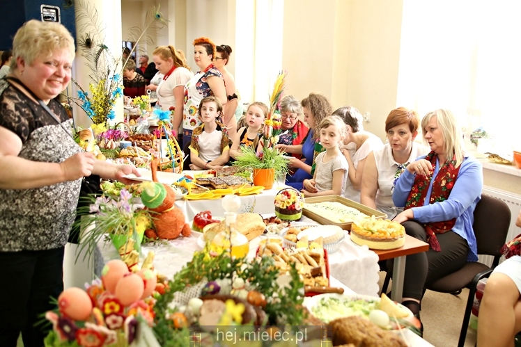 Powiatowy Jarmark Wielkanocny w Borowej